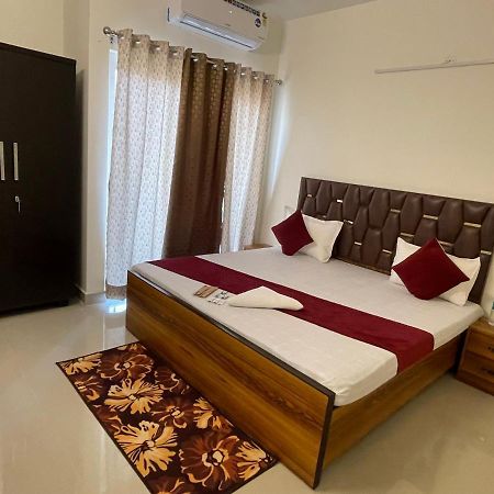 Alankrita Homes Лакнау Екстериор снимка